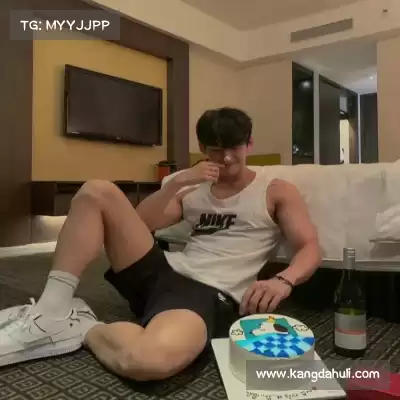 仲灵楚